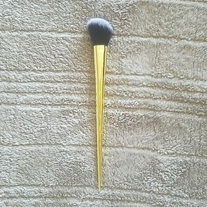 Kat von d #2 10 year anniversary brush